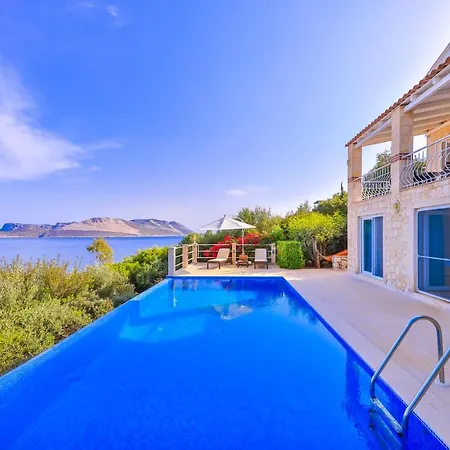 Leucosia Vila Kaş